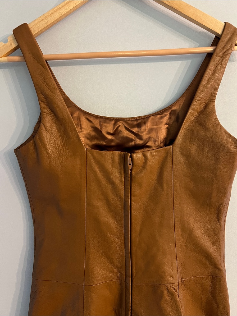 BCBG Max Azria 100% Leather Cognac Brown Sheath Midi Dress Size 6 - Picture 5 of 12